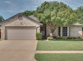 4955 Shady Oak Trl, Grand Prairie, TX 75052