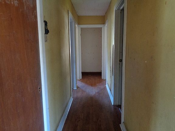 5th image of 236 N Carol St #0