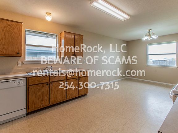 5th image of 2709 Littlewood Dr