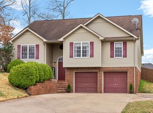 1672 Barrywood Cir E, Clarksville, TN 37042