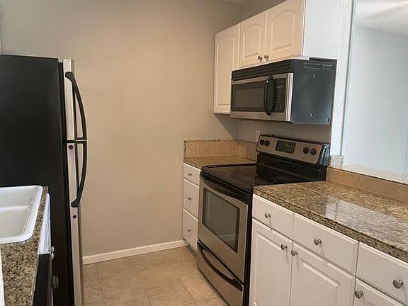 5th image of 12513 NE 130th Way APT C106