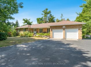 21 Forest Hill Dr, Springwater, ON L9X0J4