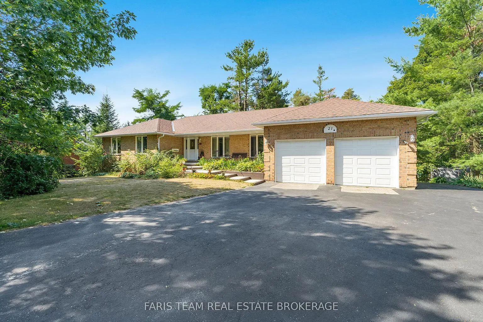 21 Forest Hill Dr photo 1