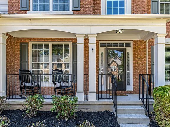 3rd image of 509 Pinchot Way