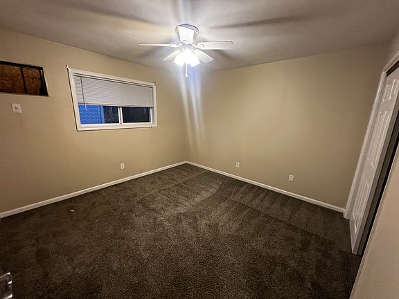 4th image of 4216 Flintlock Dr #7