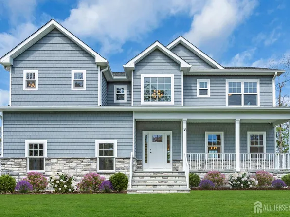 33 Pennsylvania Ave, Waretown, NJ 08758