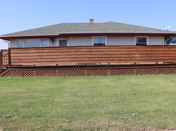 938 W Ash St, Griffith, IN 46319