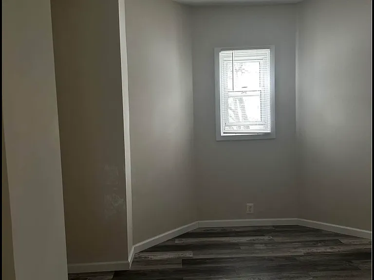 402 W Sample St — Photo 7