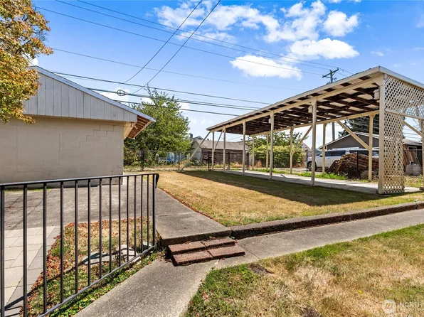 6117 S G Street, Tacoma, WA 98408