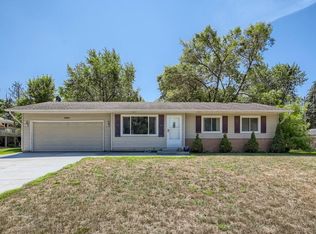 1307 Sun Valley Dr, Hastings, MN 55033