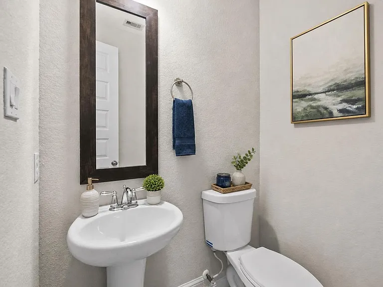 2203 Rocky Shores Ln — Photo 8