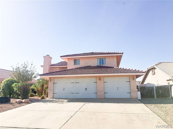 2nd image of 1984 E Desert Greens Ln