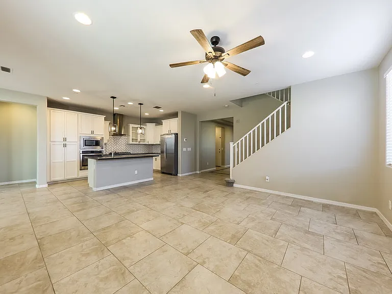 10642 W Anna Ave — Photo 4