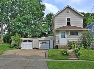 147 S Davis St SE, Girard, OH 44420