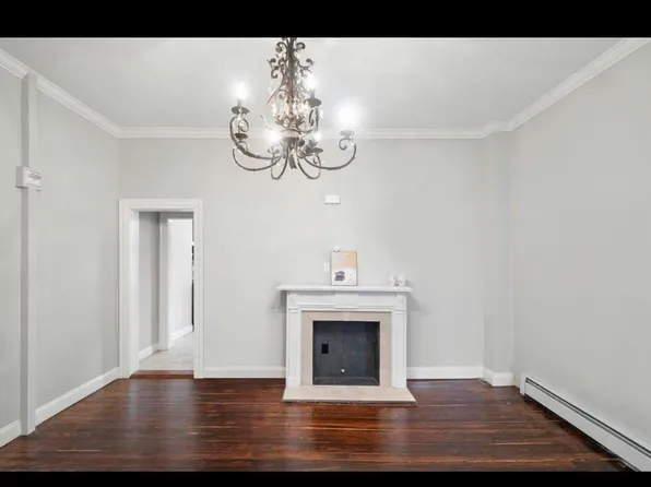 182 Camp St APT 7, Providence, RI 02906