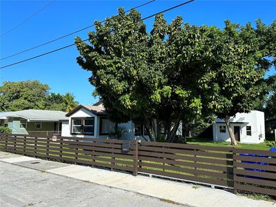 1025 NW 55th St, Miami, FL, 33127