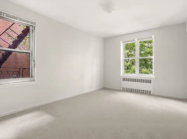 33-35 81st St #2B, Jackson Heights, NY 11372