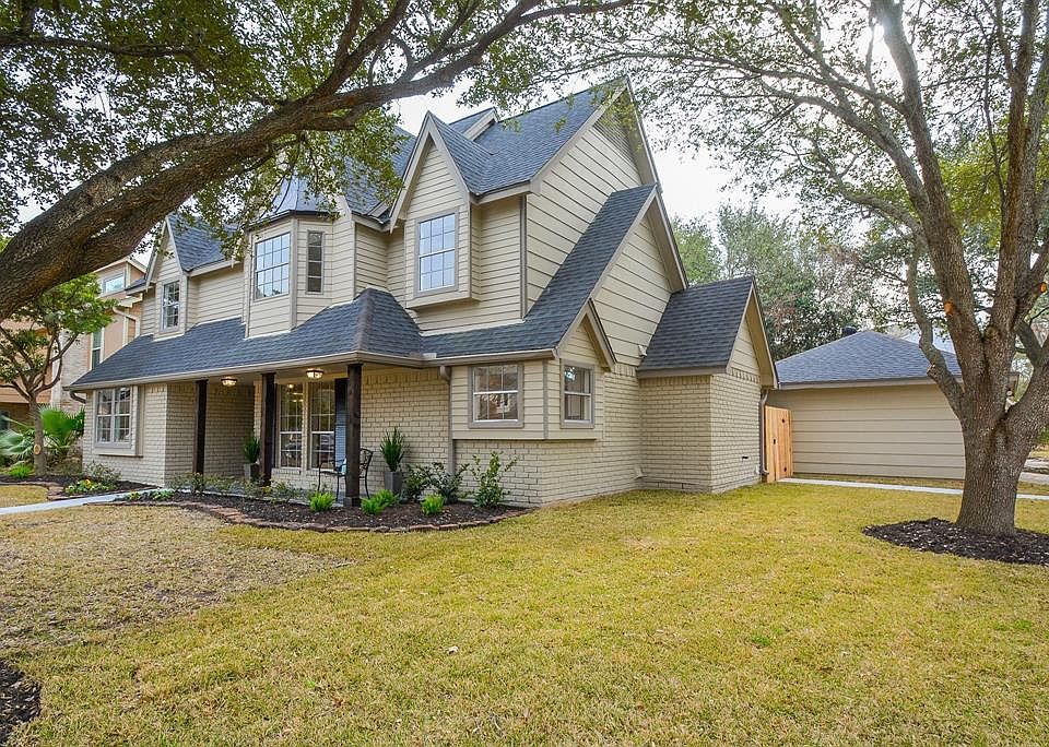 1st image of 2227 Hickory Lawn Dr