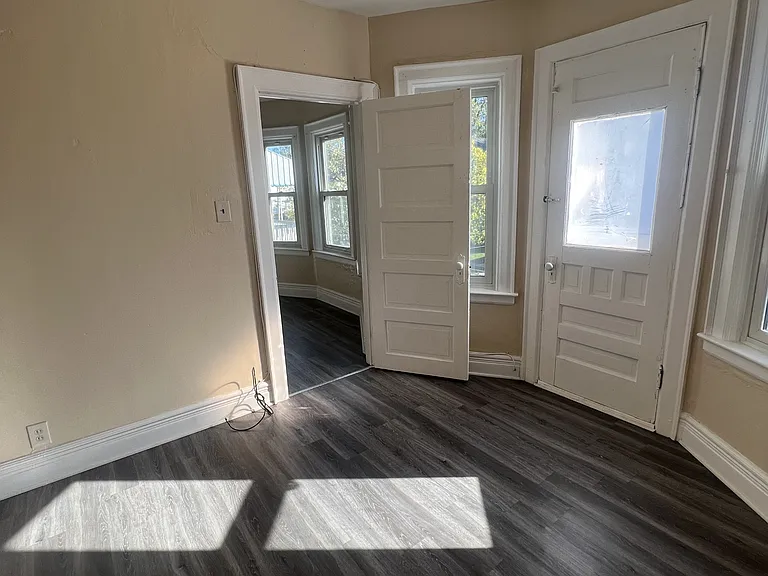 434 Winslow Ave #1 — Photo 9
