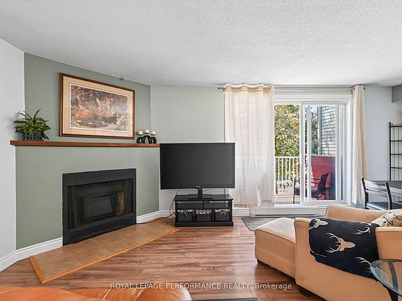 4th image of 1589 Saint Bernard St #502