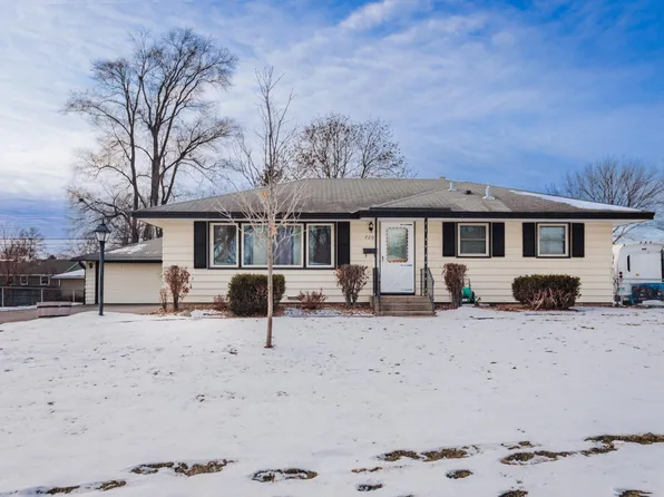 7201 June Ave N, Brooklyn Center, MN 55429