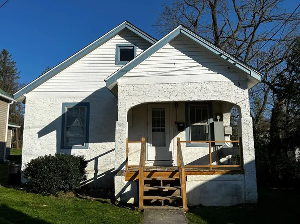 130 Oconnell St, White Sulphur Springs, WV 24986