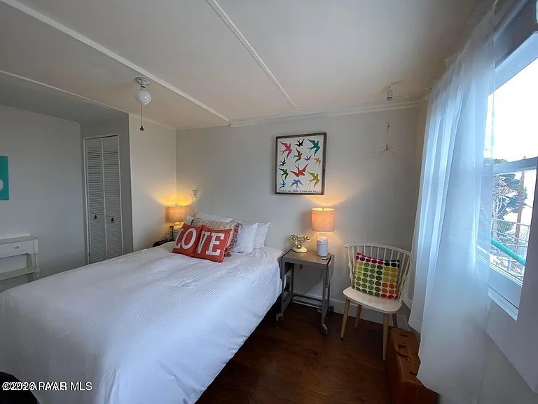 715 Clark St #1 — Photo 9