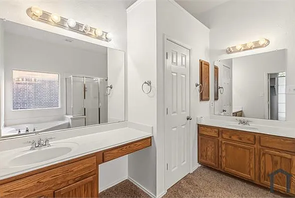 9679 Briardale Dr — Photo 15