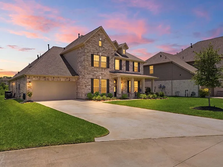 208 Peninsula Point Dr — Photo 2