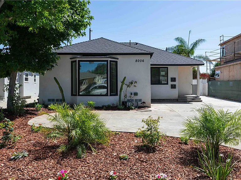 8006 Glider Ave — Photo 2