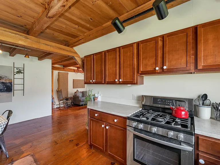 20 Dale Rd — Photo 10