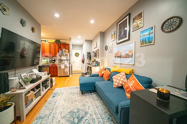 Rented by Sterling Realty Solution Inc | media 37