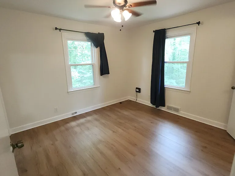 Back bedroom