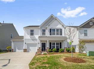 105 Centerpiece Dr, High Point, NC 27265