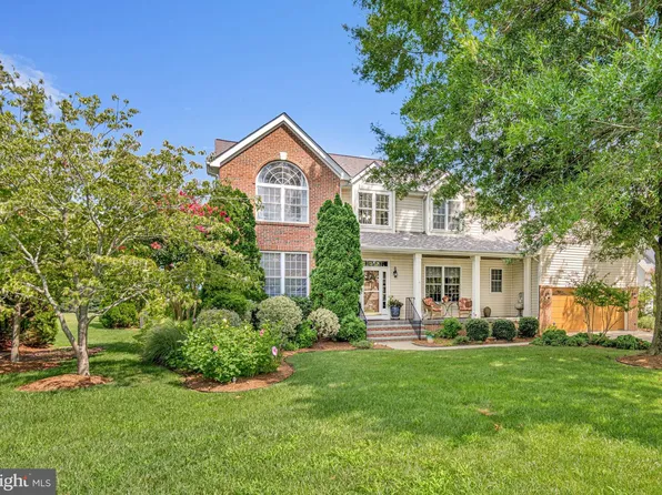 9390 River View Rd, Broomes Island, MD 20615