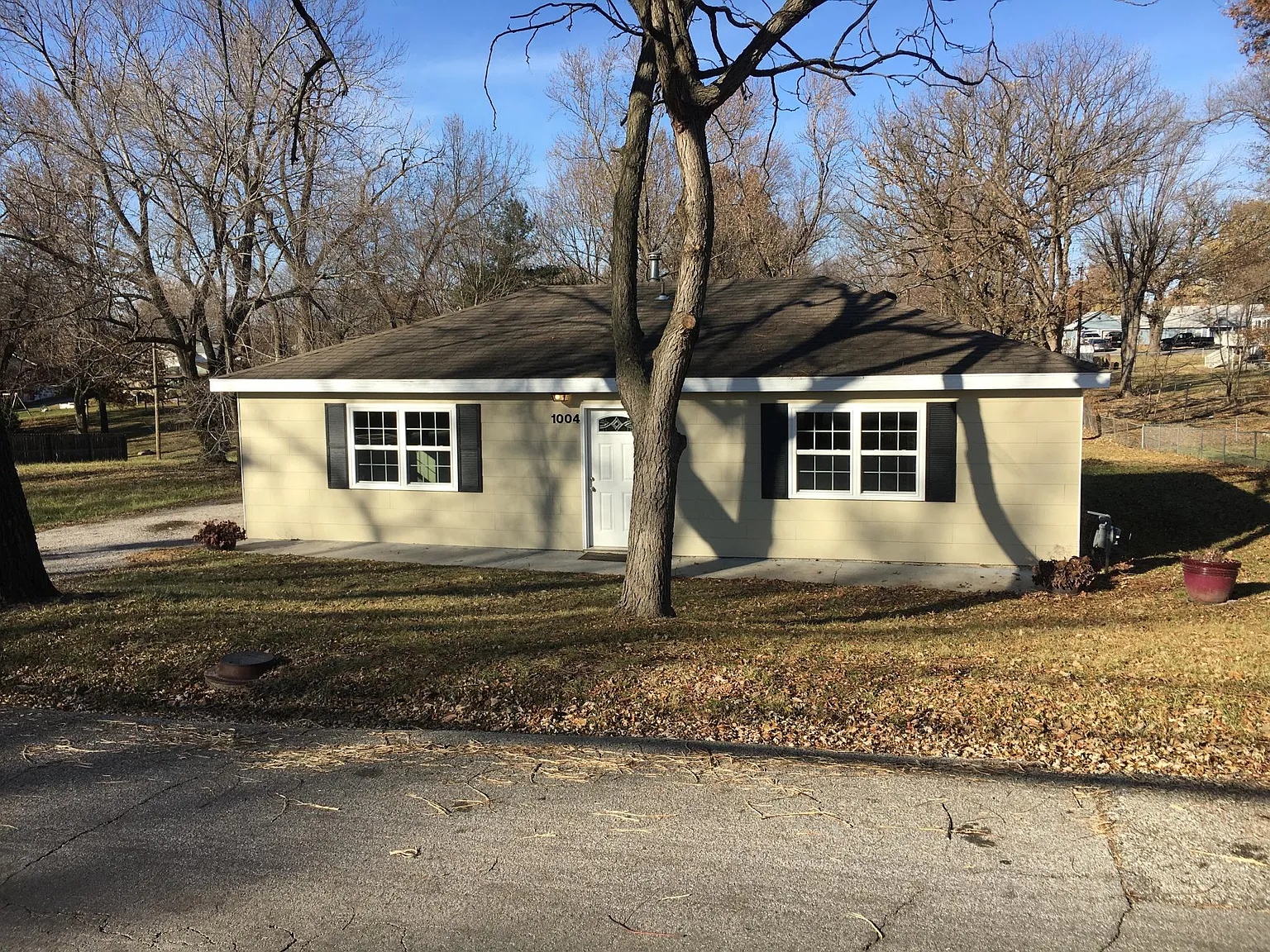 2 bed, 984 sqft, $1,450 — Photo 2