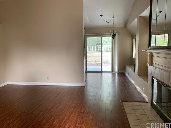 4th image of 28320 Evergreen Ln