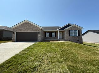 558 Middle Creek Way, Berea, KY 40403