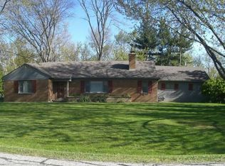 820 S Pemberton Rd, Bloomfield Hills, MI 48302