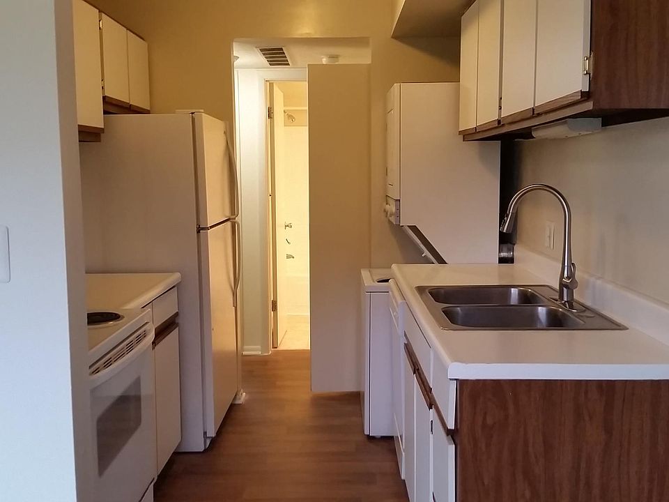 1st image of 1445 Natalie Ln APT 105