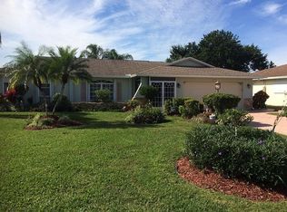 720 Meyer Dr, Naples, FL 34120