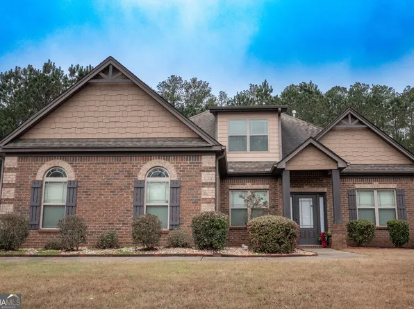 305 Legends Dr, Fayetteville, GA 30215