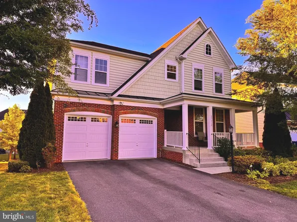 23612 Richland Grove Dr, Ashburn, VA 20148