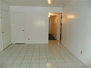 5th image of 826 W Calle Garcia