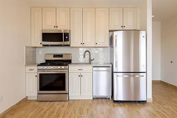 Rented by Town Residential | media 10