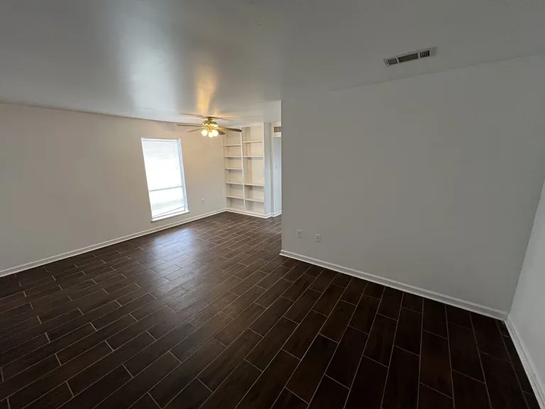 4547 Alvin Dark Ave — Photo 4
