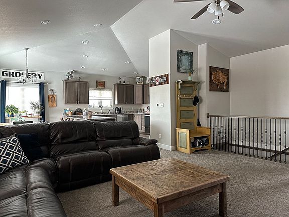 5th image of 4212 Mojave Dr