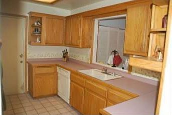 3rd image of 1571 Greenfield Dr