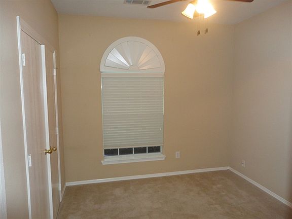 3rd image of 217 Mesa Vw