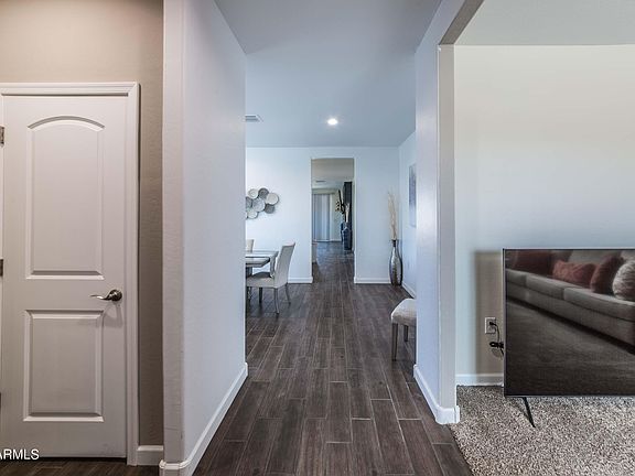 5th image of 30924 W CATALINA Drive